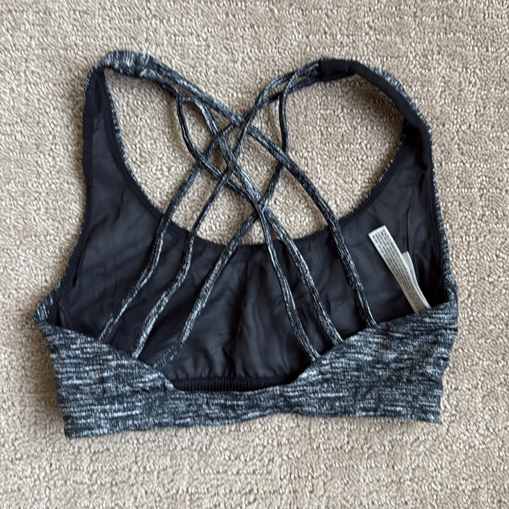 Victoria’s Secret Sport Strappy Sports Bra - Picture 2 of 3